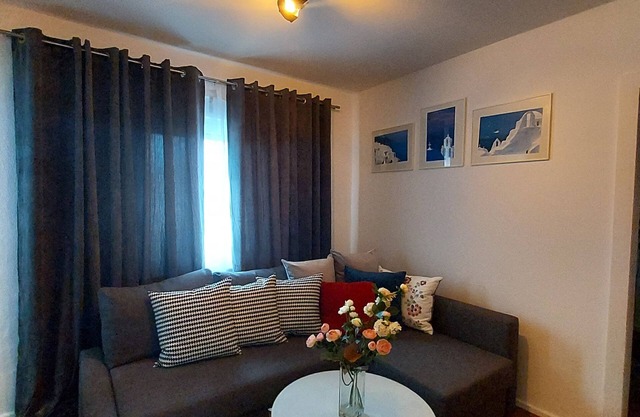 Apartment 'Schlosspark 1' with Wi-Fi