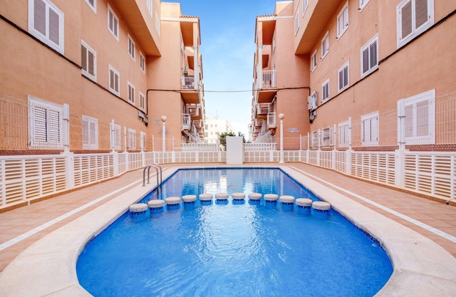 Apartment 'Verano Azul' with Shared Pool, Wi-Fi and Air Conditioning