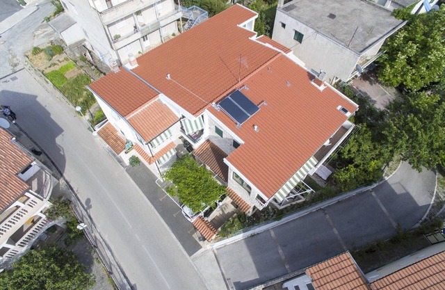 Apartments and rooms Palmina, (15293), Makarska, hr