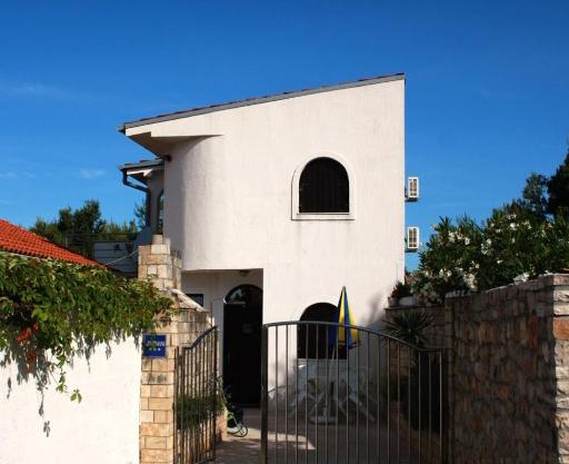 Apartments by the sea Murter - 5078