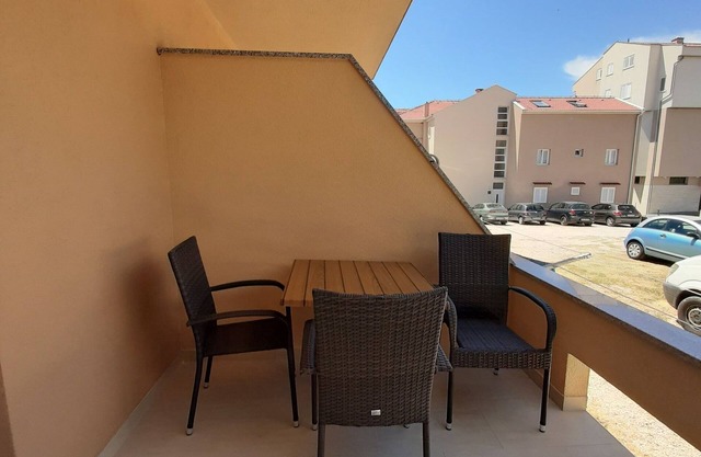 Apartments EDO (20881-A2) - Novalja - island Pag