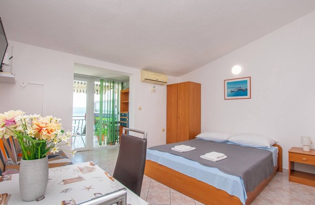 Apartments Zorica (11077-A4) - Marusici