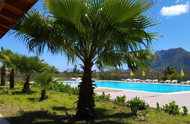 Apella Hotel
