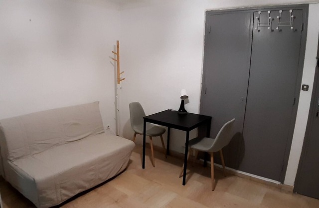 Appartment for travelling couples or new international students