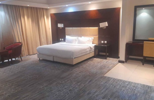 Arjan Almutamyezah Hotel
