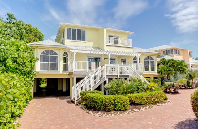 Ark-captiva Beach Villas