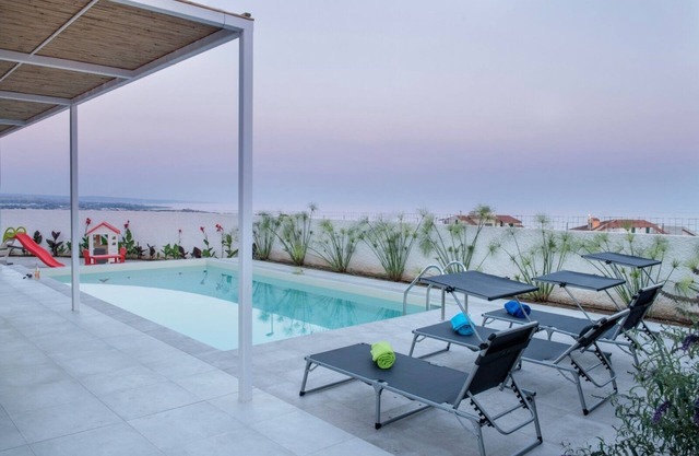 At the home of Giò, villa with pool