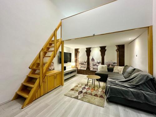 Ati's Home - Downtown 2 bedroom apartment