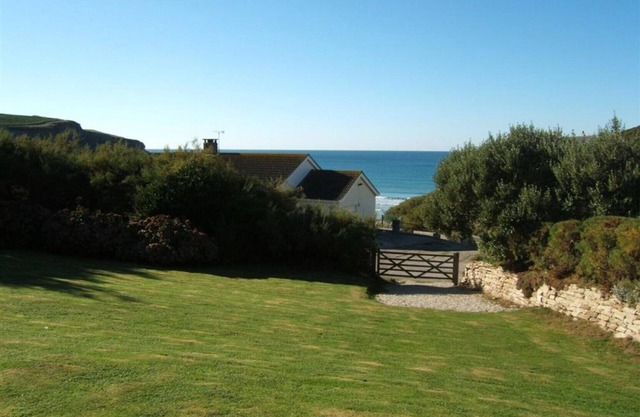 Atlantic View, Mawgan Porth with sea views