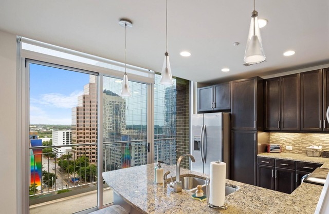 Austin Comfortable 1BD 1BA Apartment