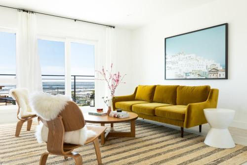 Avalon 2 Unit Buyout I III AvantStay Mins to GaslampBeautiful Deck w BBQ