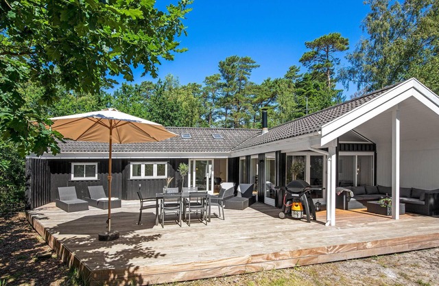 Awesome home in Nexø with sauna