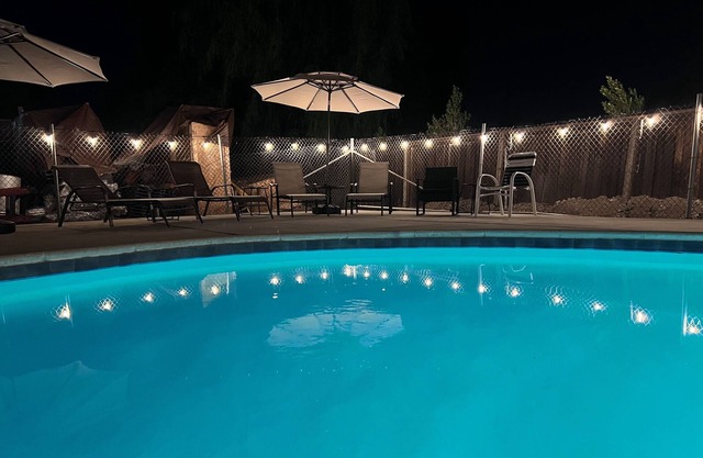 Awesome House w/Heated Pool, Theater & Game Room!
