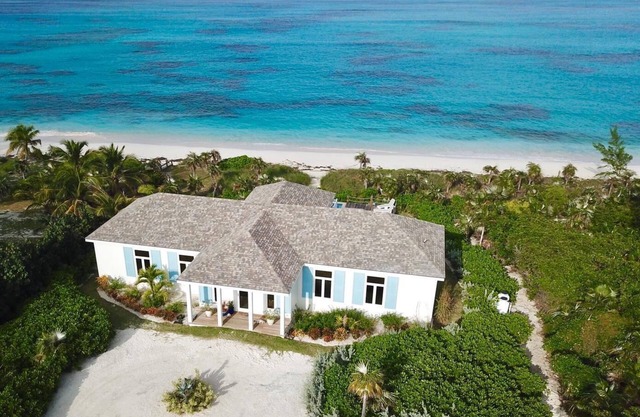 AZURE: Banks Rd Luxury Beachfront Home with heated pool & backup generator.