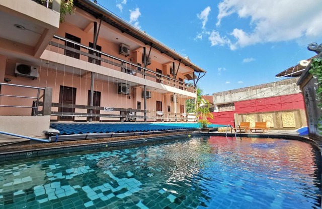 Baan Veerakit Hotel