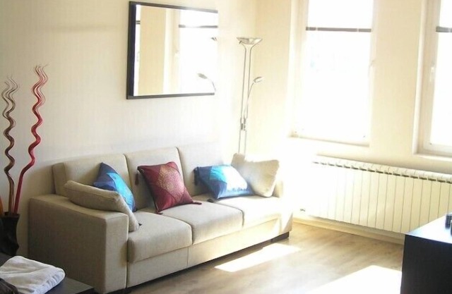 Bansko Studio Apartment (Sleeps Up to 4 People) Opposite Main Gondola Ski Lift