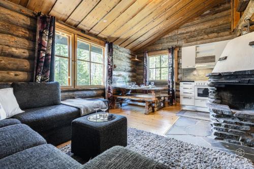 Baron's Cabin by Hilla Villas