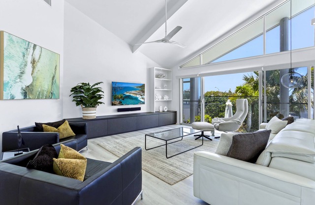 Beachside luxury in Sunrise Beach