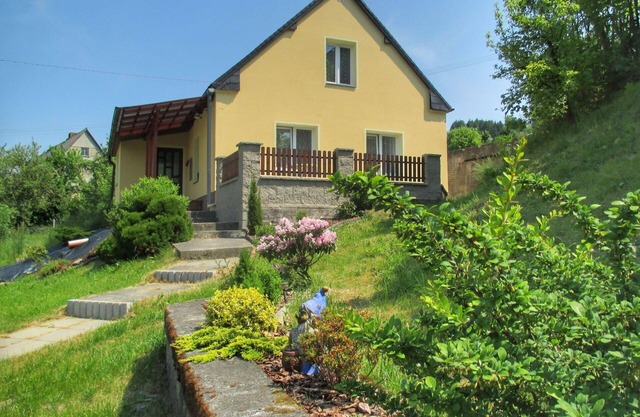 Beautiful private villa for 12 people with private pool, WIFI, terrace and pets allowed