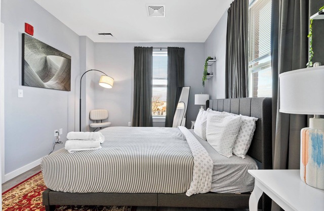 Beautiful 1BR Near Encore Boston 8372
