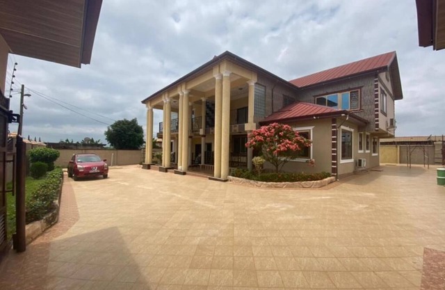 Beautiful 2-Bed Apartment in Kumasi