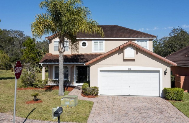 Beautiful 5Bd Single Family w/ Game Room @ 106 Lake Wilson Preserve