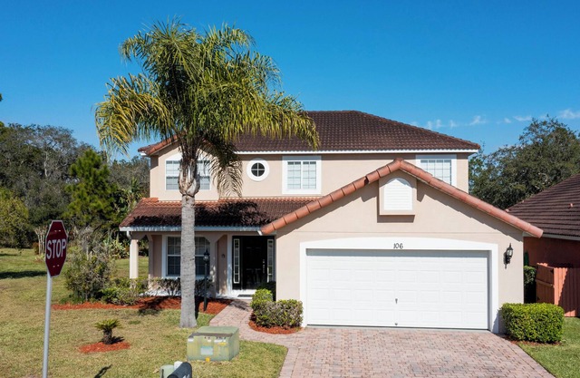 Beautiful 5Bd Single Family w Game Room 106 Lake Wilson Preserve