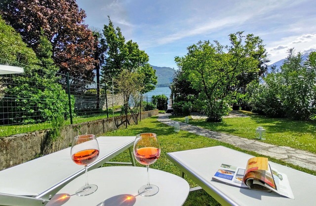 Beautiful apartment for 4 people with WIFI, TV, patio and pets allowed