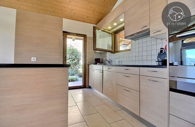 Beautiful Chalet SOUVENIR, renovated, at two steps of the baths