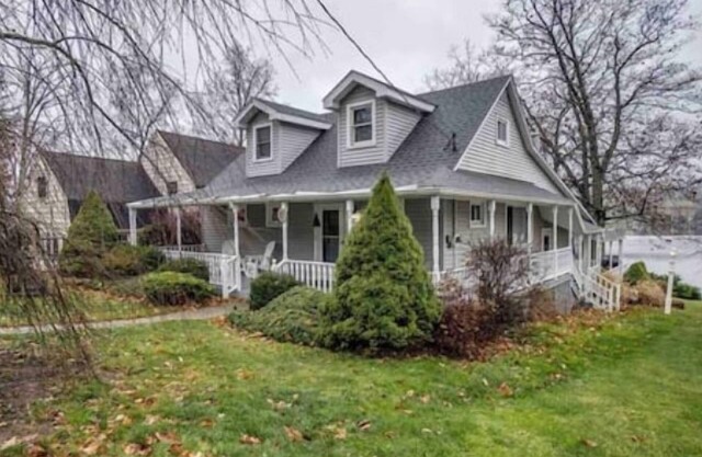 Beautiful East Waneta Lakeside Cottage!