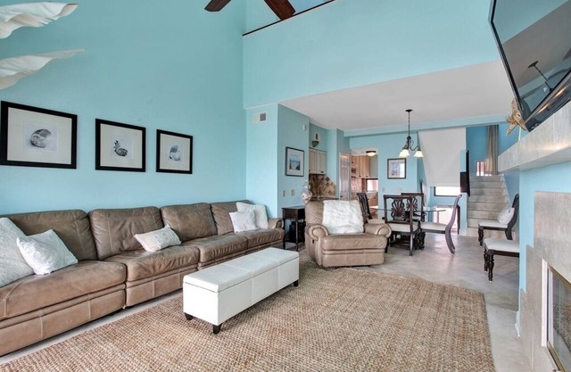 Beautiful Gulf View & Heated Pool at Palm Beach Club #240