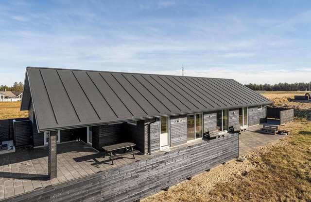 Beautiful home in Thisted with sauna