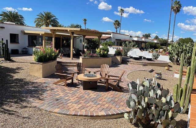 Beautiful Home on Golf Course with Stunning Views and NEW covered pergola/patio
