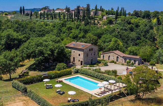 Beautiful apartment in villa with private pool, A/C, WIFI, TV, patio and panoramic view