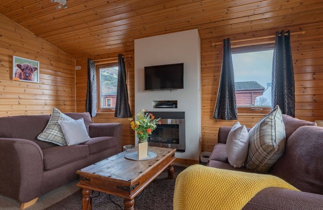 Beautiful private villa for 6 people with WIFI, TV, balcony and pets allowed