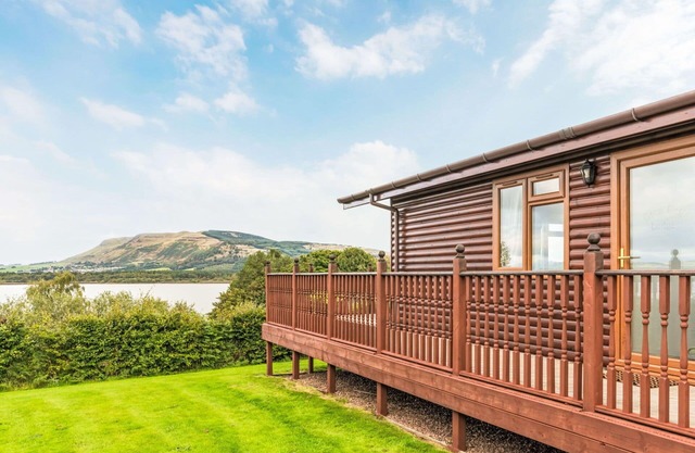 Beautiful private villa for 4 guests with WIFI, TV, balcony and pets allowed