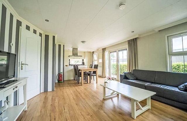 Beautiful private villa for 4 people with WIFI, pool, TV and terrace