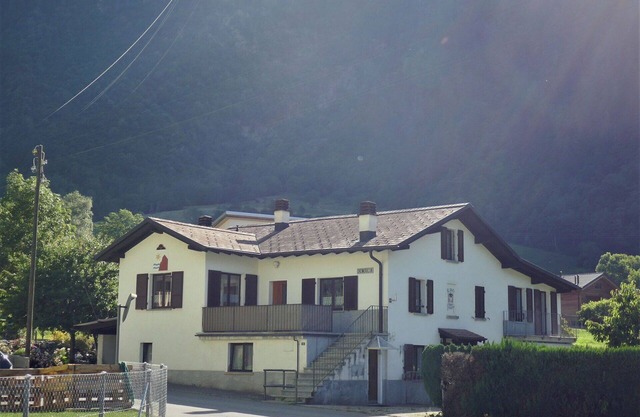 Beautiful private villa for 6 guests with WIFI, TV and terrace