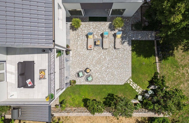 Beautiful private villa for 8 guests with private pool, A/C, WIFI, TV and terrace
