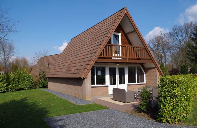 Beautiful private villa for 6 people with pool, WIFI, TV and terrace