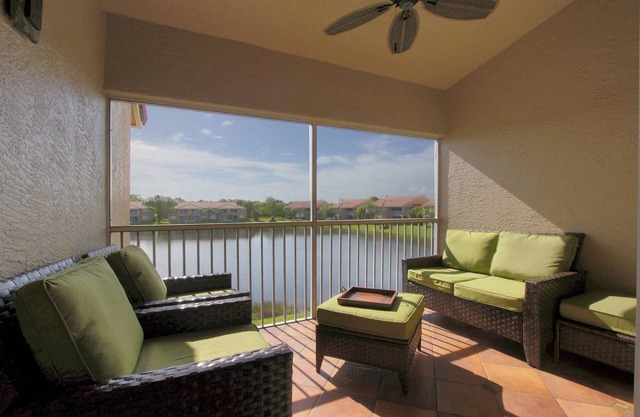 BEAUTIFUL RESORT STYLE CONDO WITH AMAZING LAKE VIEWS! POOL ACROSS THE STREET!