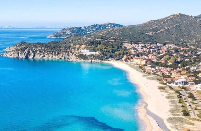 Beautiful sea view 3bedroom property 5 mt from the beach