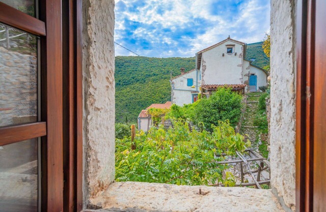 Beautiful villa for 6 people with WIFI, A/C, TV, terrace and panoramic view