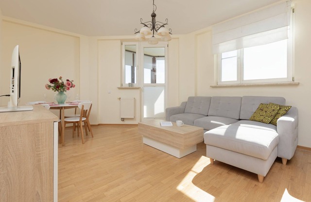 Belgradzka 8 | Elegant Apartment | Parking