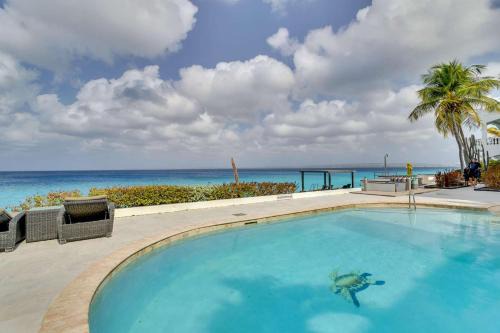 Belmar Oceanfront Apartment 14 Divers Paradise