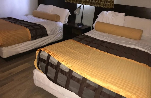 Belmont Inn And Suites