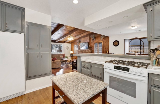 Belmont Pines Cottage #2382