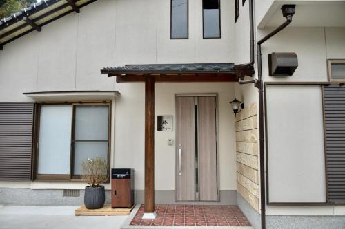 BEPPU つばき 一棟貸切宿 鉄輪温泉まで車で4分 石風呂付 無料駐車場3台 最大6名 wifi無料