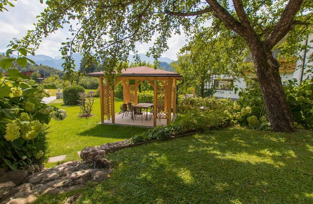Bergheim comfort holiday apartment "Idyll"