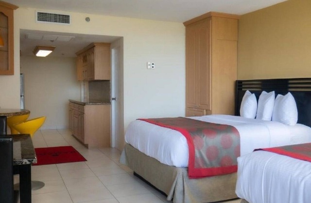Best Beach Vacation in Marco Polo Beach Resort! 4 Spacious Units, Pool, Beach